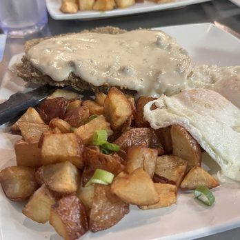 Twisted Sage Cafe & Catering - Chicken fried steak and eggs - Cafes Near Me - San Dimas, California