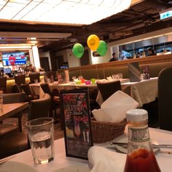 Dan Ryan's Chicago Grill