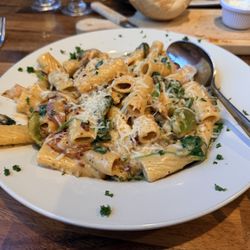 Florentino's Charhouse - Spicy chicken pasta