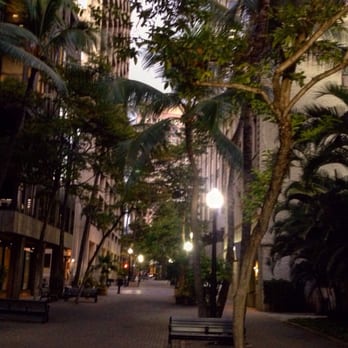 Fort Street Mall - Just past Merchant St. looking Mauka...Aloha (is where you find it)! - Shopping Centers Near Me - Honolulu, Hawaii Fort Street Mall - Just past Merchant St. looking Mauka...Aloha (is where you find it)! - Shopping Centers Near Me - Honolulu, Hawaii