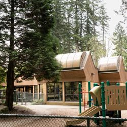 Ron Andrews Community Recreation Centre - Ron Andrews Community Recreation Centre Playground