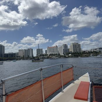 Hakuna Makata Charter - Boat Tours Near Me - West Palm Beach, Florida Hakuna Makata Charter - Boat Tours Near Me - West Palm Beach, Florida