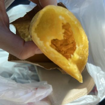 Sabores Bakery - Empanada Colombiana de Pollo - Colombian Near Me - Kissimmee, Florida Sabores Bakery - Empanada Colombiana de Pollo - Colombian Near Me - Kissimmee, Florida