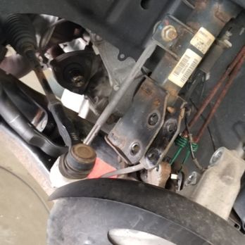 Robinsons Mobile Mechanic - A nice Axle job on a GMC Acadia.
Customer was extremely satisfied.
Picture: Right front Suspension taken apart - Auto Repair Near Me Robinsons Mobile Mechanic - A nice Axle job on a GMC Acadia.
Customer was extremely satisfied.
Picture: Right front Suspension taken apart - Auto Repair Near Me