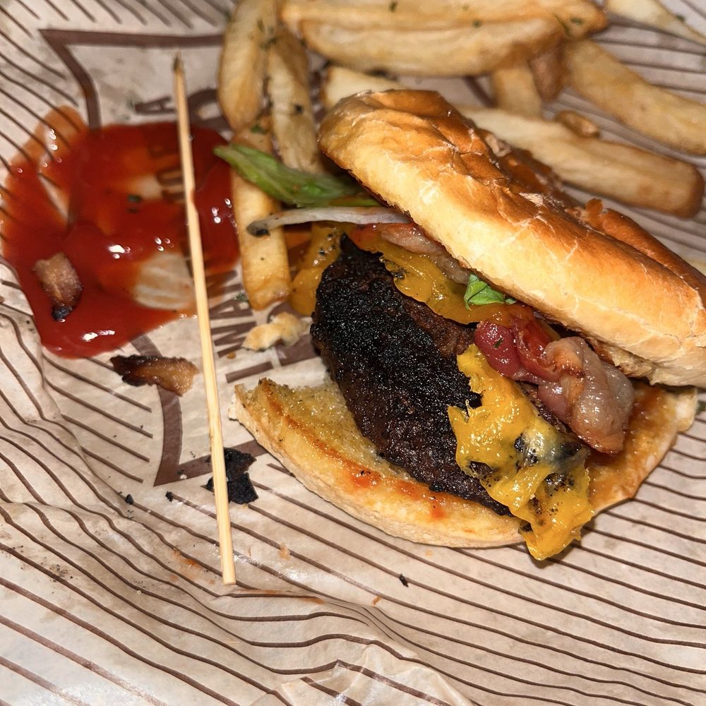 Burnt Bacon Cheeseburger