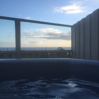 Fort Ross Lodge - Private Hot tub with a view while the man bbqs. YES PLEASE - Hotels Near Me - Jenner, California Fort Ross Lodge - Private Hot tub with a view while the man bbqs. YES PLEASE - Hotels Near Me - Jenner, California