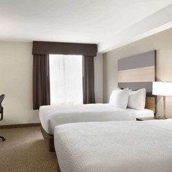Days Inn & Suites - Guest room