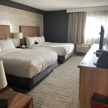 Highline Vail - a DoubleTree by Hilton - Modern decor - Hotels Near Me - Vail, Colorado