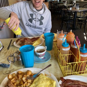 New Hall Diner - The Hungry Man (he) & omelet with pepper jack, spinach, and scallions with home fries, gluten free toast, and local bacon!! - Diners Near Me - Hall, New York