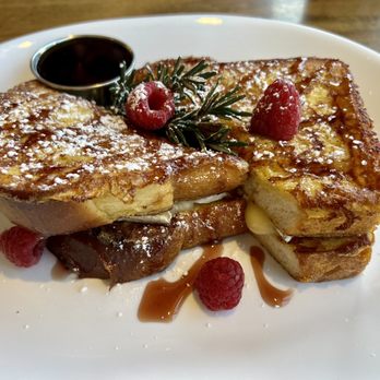 @Union - Wine Rosemary French Toast - Breakfast & Brunch Near Me - Allston, Massachusetts