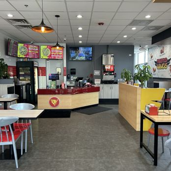 Pizza Twist - Pizza Near Me - Naperville, Illinois Pizza Twist - Pizza Near Me - Naperville, Illinois