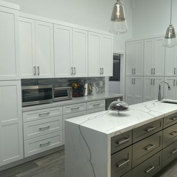 Green Design and Build - Kitchen Remodeling - General Contractors Near Me - Van Nuys, California