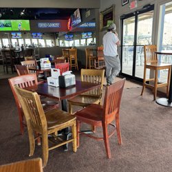 Dog Days Bar & Grill - Interior