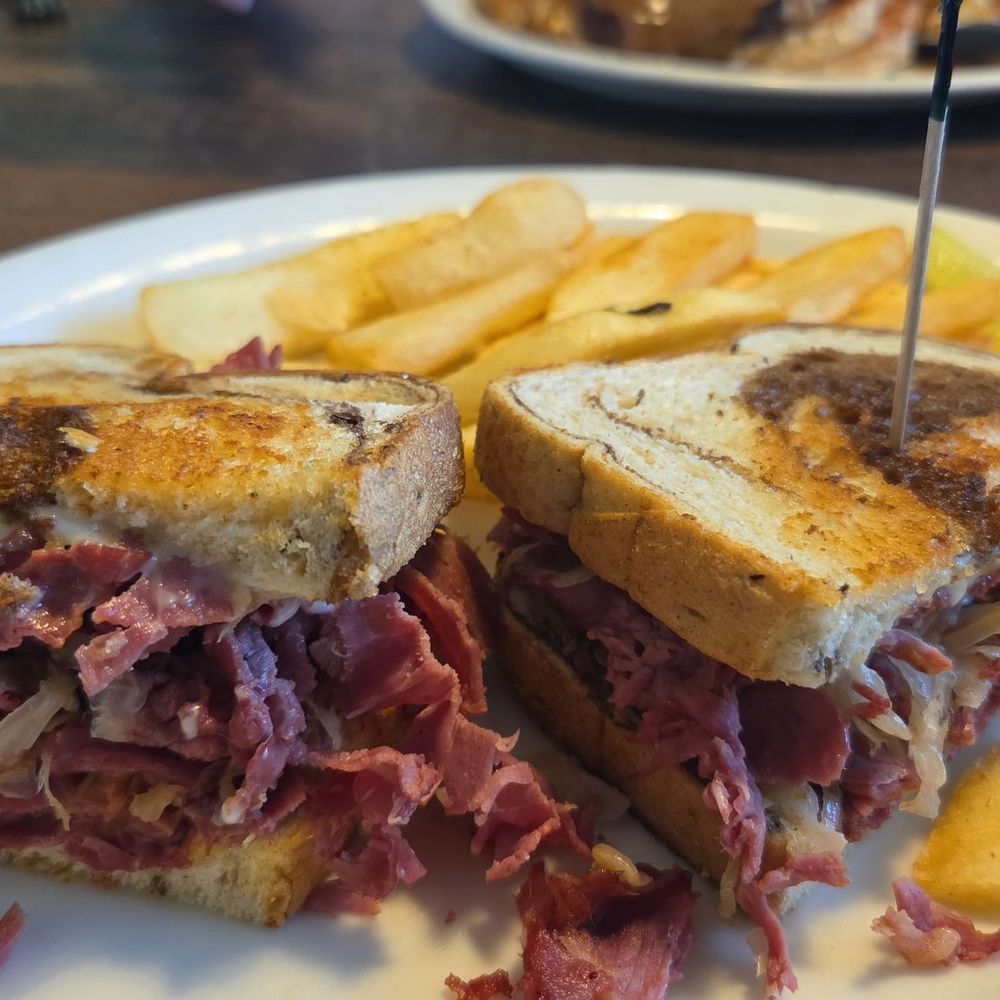 Green River Cafe - The Reuben.  Very disappointing, no flavor, cheap cheese, not much meat, it's only in the middle. - Breakfast & Brunch Near Me - Corona, California