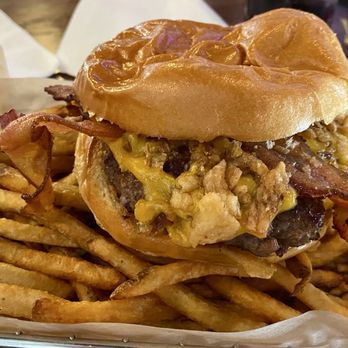 Brews - A Taphouse and Gourmet Burger Joint - Bourbon Trail - Salad Near Me - Chandler, Arizona