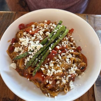 Carbon Angela’s Kitchen - Vegetarian fettuccine... my guy loved it. - Italian Near Me - San Diego, California
