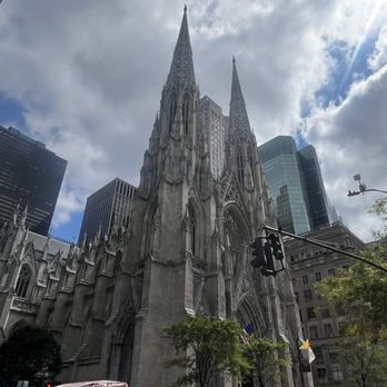 St Patrick's Cathedral - Historical Tours Near Me - New York, New York St Patrick's Cathedral - Historical Tours Near Me - New York, New York