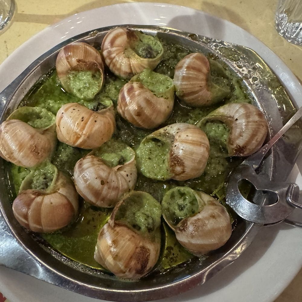 Chez Max - Escargot - French Near Me - Dublin, D