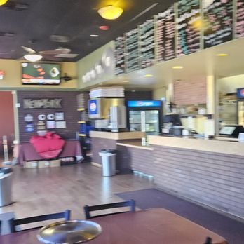 Cataldo's Pizzeria - Entry way - Pizza Near Me - Bakersfield, California