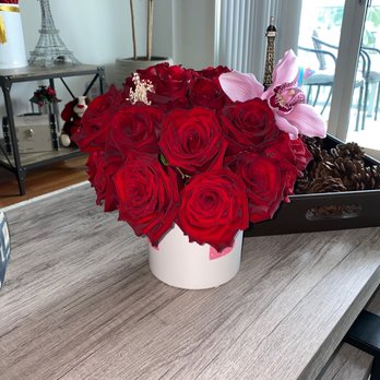 Fleur Flower Boutique - Florists Near Me - Hallandale Beach, Florida