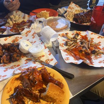 Phil's BBQ - Everything was once on these plates. But everything is so good, we made it all disappear. - Barbeque Near Me - San Diego, California