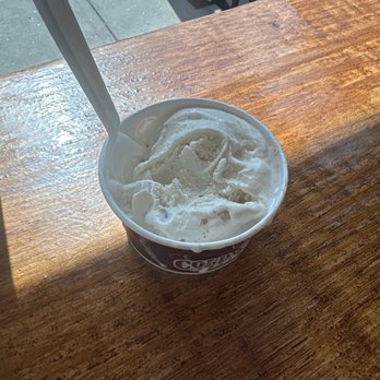 Cold Stone Creamery - banana ice cream with barely any reese's - Ice Cream & Frozen Yogurt Near Me - Myrtle Beach, South Carolina Cold Stone Creamery - banana ice cream with barely any reese's - Ice Cream & Frozen Yogurt Near Me - Myrtle Beach, South Carolina