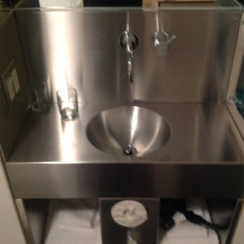 Pod 51 - Double room. Does not fit for 2 in my opinion. Good for one person who what's privacy and comfort. - Hotels Near Me - New York, New York Pod 51 - Double room. Does not fit for 2 in my opinion. Good for one person who what's privacy and comfort. - Hotels Near Me - New York, New York