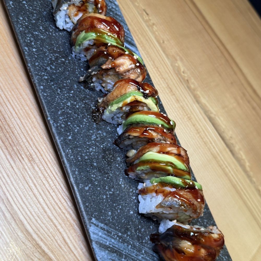Akira Ramen Towson - Black Dragon Roll (8) - Sushi Bars Near Me - Towson, Maryland