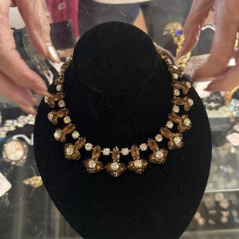 Pasadena Antiques & Design - Art Galleries Near Me - Pasadena, California