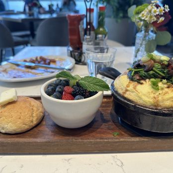 Sweet Maple - Gardena Soufflegg, mixed fruit, Scone ( 1 ) - Breakfast & Brunch Near Me - Santa Monica, California