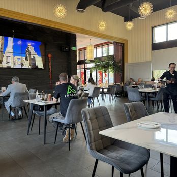 Rui's Shanghai Bistro - Main seating area - Shanghainese Near Me - Redlands, California Rui's Shanghai Bistro - Main seating area - Shanghainese Near Me - Redlands, California