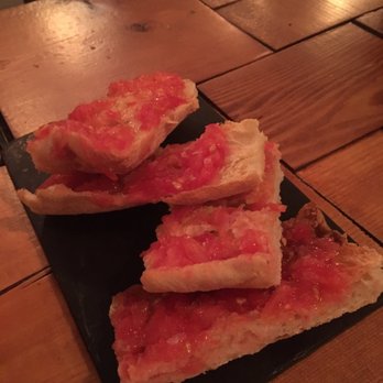 Sensi - Tomato garlic bread - Tapas/Small Plates Near Me - Barcelona, B