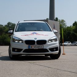 Fahrschule Karlsplatz - Anhänger