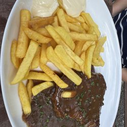 Waldheim - Lecker Rumpsteak mit Pommes