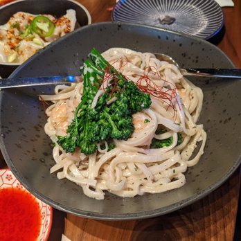 Dumpling Time Thrive City - Garlic noodles with shrimp - Noodles Near Me - San Francisco, California