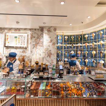 Venchi - Chocolatiers & Shops Near Me - New York, New York Venchi - Chocolatiers & Shops Near Me - New York, New York