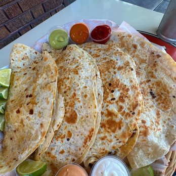 Desvelados - Quesadilla - Tacos Near Me - Pasadena, California