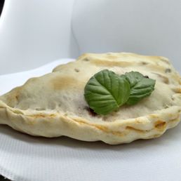 Pizza Society - Calzone The incredibles - food - Pizzería Near Me - Santiago, RM