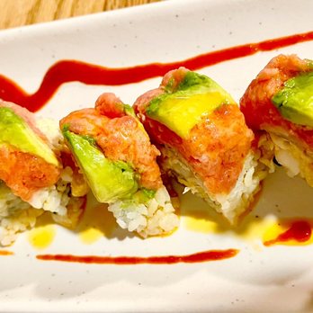 Restaurant Tatsuki - a plate of sushi - Sushi Bars Near Me - Woodland Hills, California Restaurant Tatsuki - a plate of sushi - Sushi Bars Near Me - Woodland Hills, California