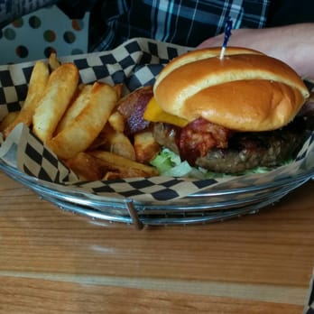 Casey's - Yummy burger - American Near Me - Zephyr Cove, Nevada Casey's - Yummy burger - American Near Me - Zephyr Cove, Nevada