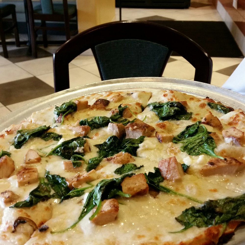 Tru Pizza - Renee pizzeria serves only gluten free food at their restaurant - Gluten-Free Near Me - Troy, Michigan