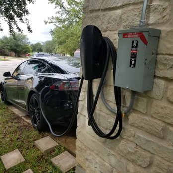 CRsolar Energy Solutions - Nice clean install of Tesla Home Charging System - Solar Installation Near Me - Round Rock, Texas CRsolar Energy Solutions - Nice clean install of Tesla Home Charging System - Solar Installation Near Me - Round Rock, Texas