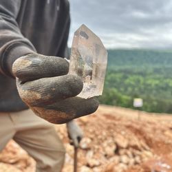 Avant Mining - Found some quartz