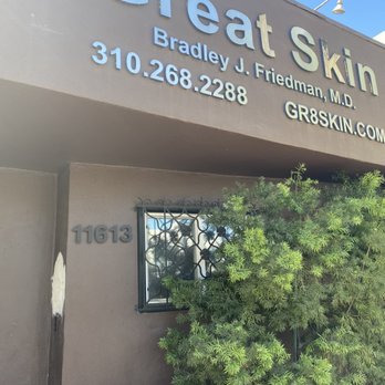 Skinlab South Bay - Outside of skin lab so you know how to find it! - Skin Care Near Me - Manhattan Beach, California