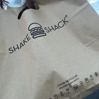 Shake Shack Chesterfield - To go order - Burgers Near Me - Chesterfield, Missouri Shake Shack Chesterfield - To go order - Burgers Near Me - Chesterfield, Missouri