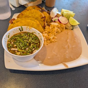 El Globo - Mexican Near Me - Grand Rapids, Michigan El Globo - Mexican Near Me - Grand Rapids, Michigan