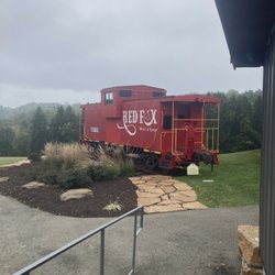 Red Fox Winery and Lounge