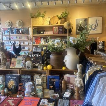 Abierto - Cosmetics & Beauty Supply Near Me - Malibu, California