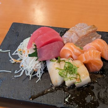 Daisho Sushi Lounge - Sashimi platter - Sushi Bars Near Me - Las Vegas, Nevada Daisho Sushi Lounge - Sashimi platter - Sushi Bars Near Me - Las Vegas, Nevada