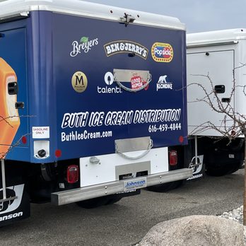 Bumblebee Ice Cream Carts - Truck - Ice Cream & Frozen Yogurt Near Me - Walker, Michigan Bumblebee Ice Cream Carts - Truck - Ice Cream & Frozen Yogurt Near Me - Walker, Michigan